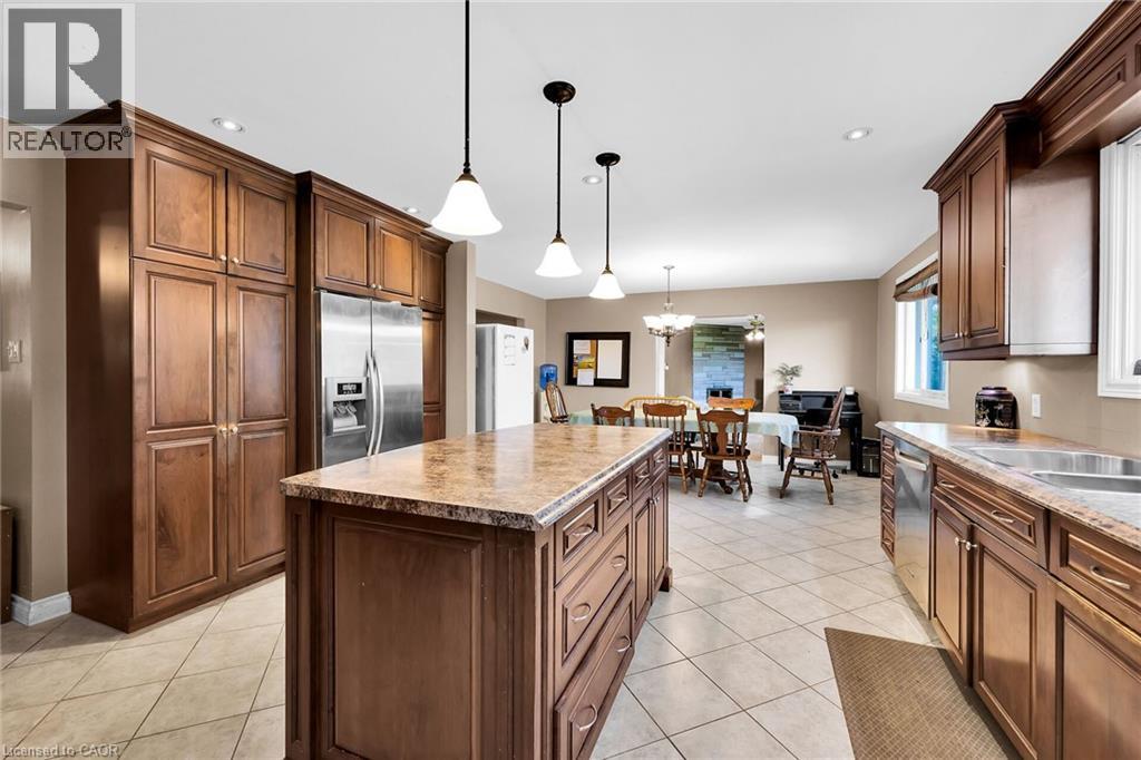 757 4th Line, Caledonia, Ontario  N3W 2B1 - Photo 4 - 40777132