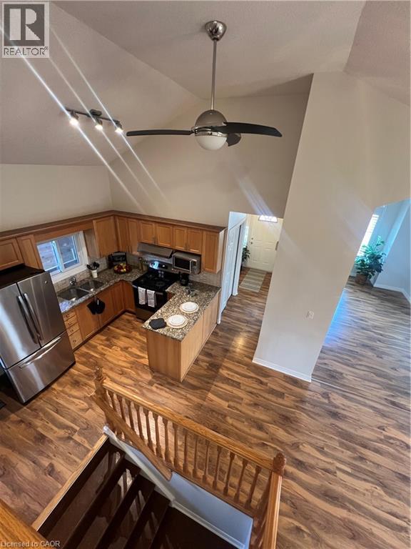 34 Mountain Mint Crescent, Kitchener, Ontario  N2E 3R4 - Photo 3 - 40777020