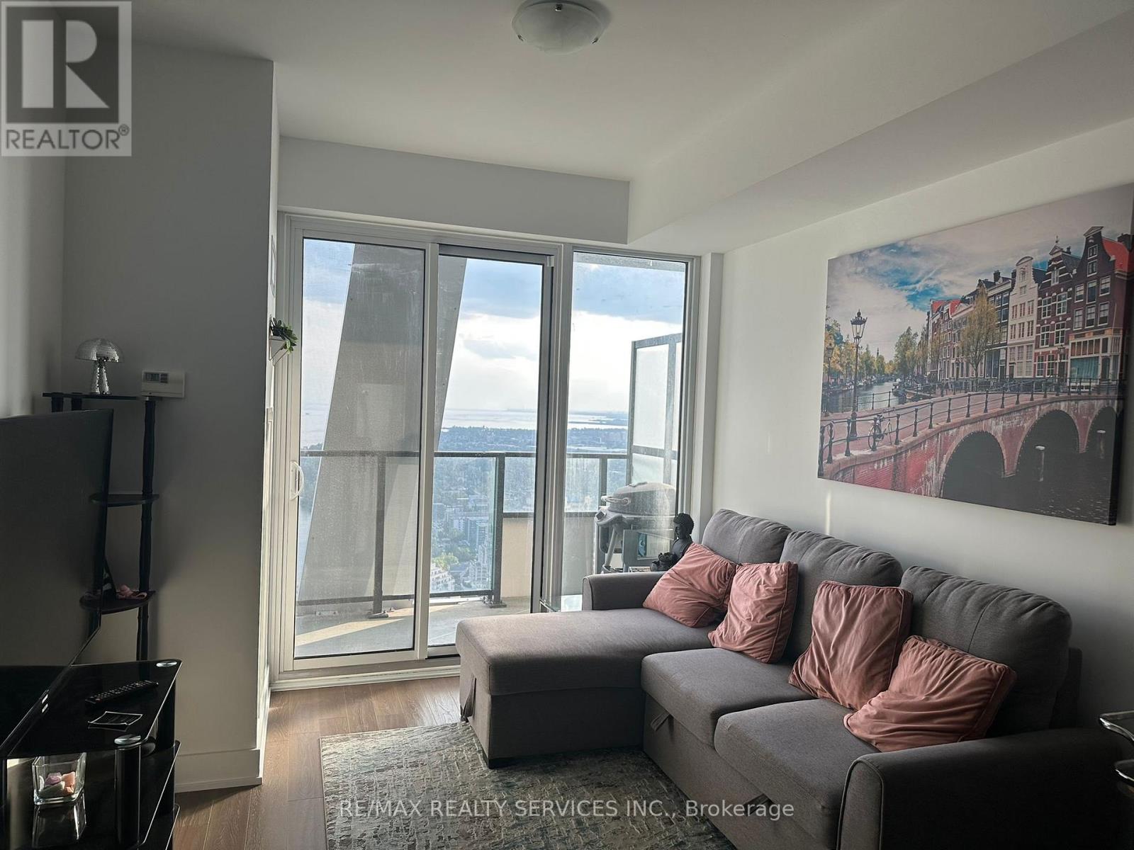 5009 - 30 Shore Breeze Drive, Toronto, Ontario  M8V 0J1 - Photo 8 - W12449514