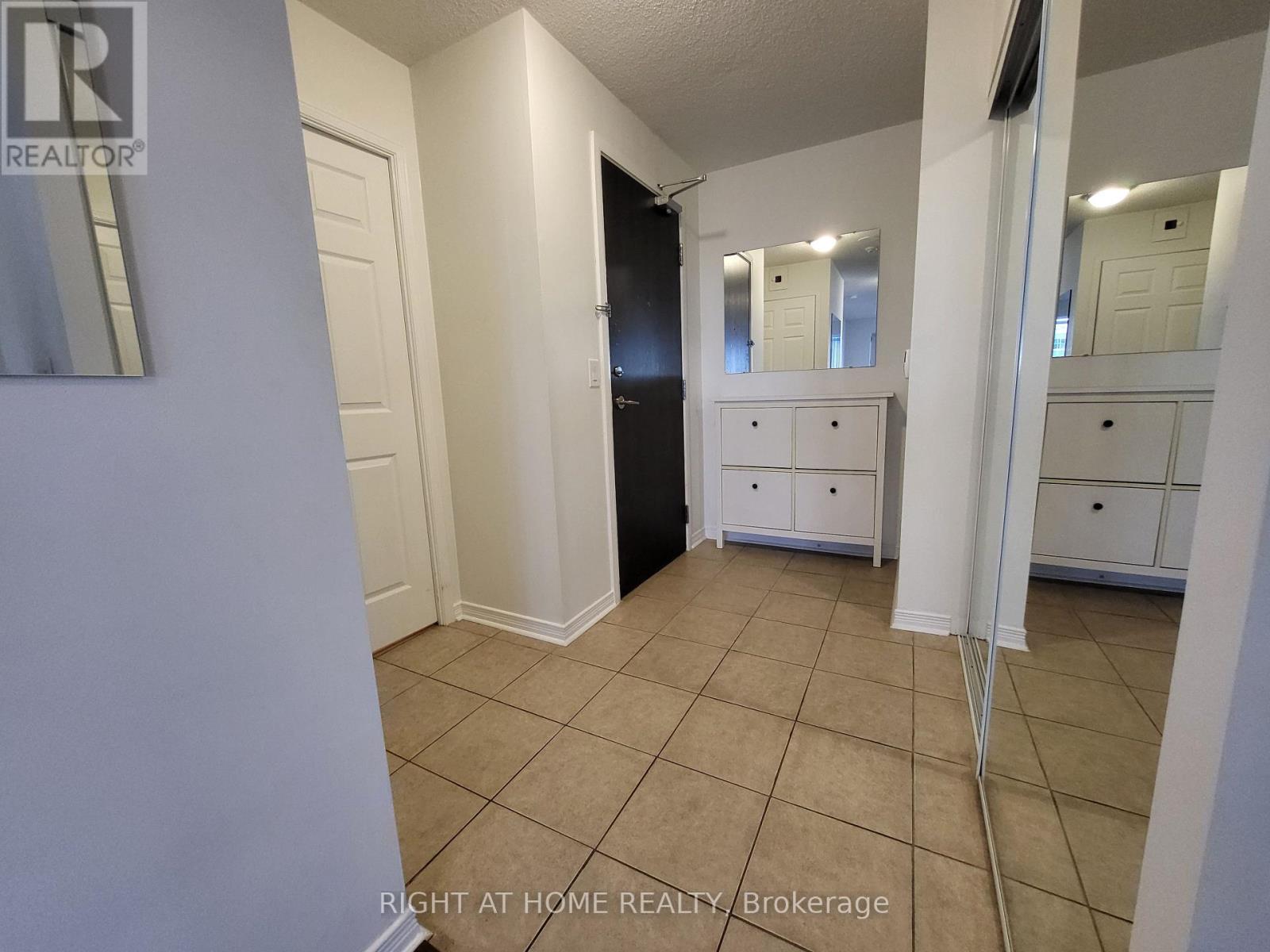 1403 - 3 Michael Power Place, Toronto, Ontario  M9A 0A2 - Photo 17 - W12449521