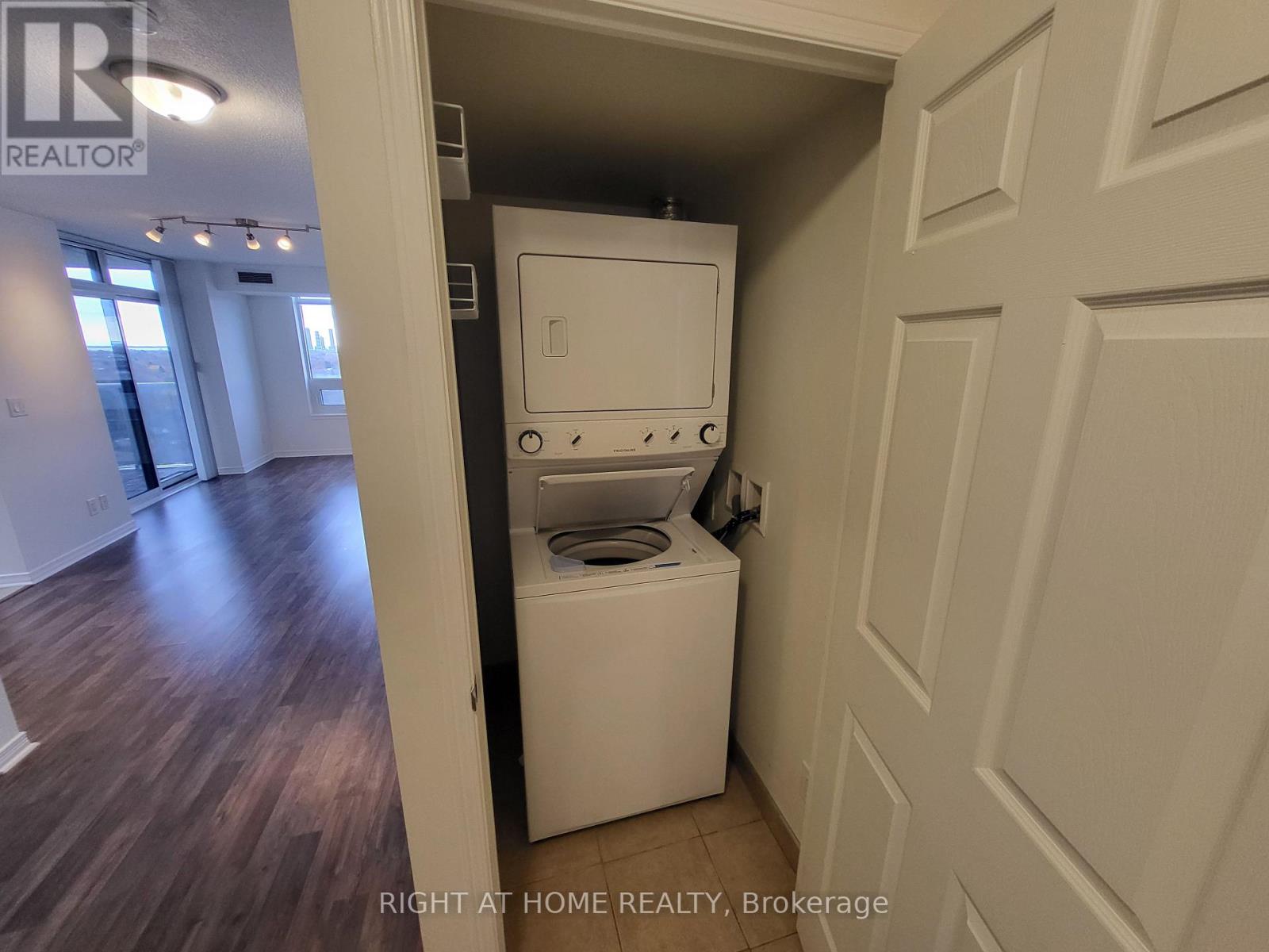 1403 - 3 Michael Power Place, Toronto, Ontario  M9A 0A2 - Photo 20 - W12449521