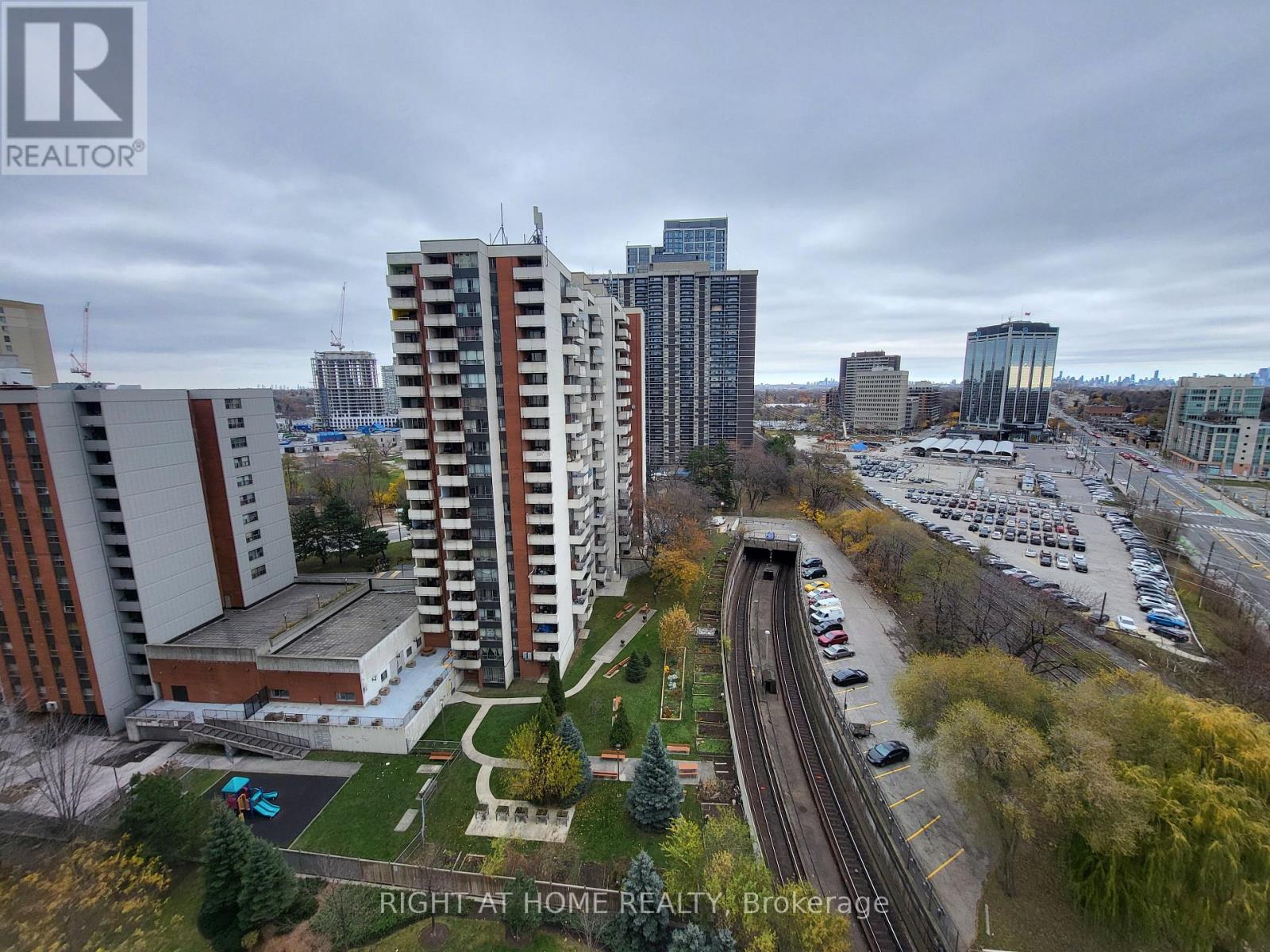 1403 - 3 Michael Power Place, Toronto, Ontario  M9A 0A2 - Photo 22 - W12449521