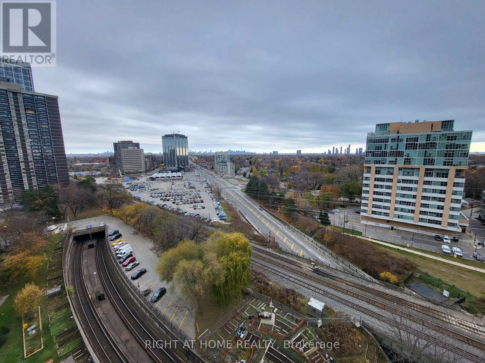 1403 - 3 Michael Power Place, Toronto, Ontario  M9A 0A2 - Photo 23 - W12449521