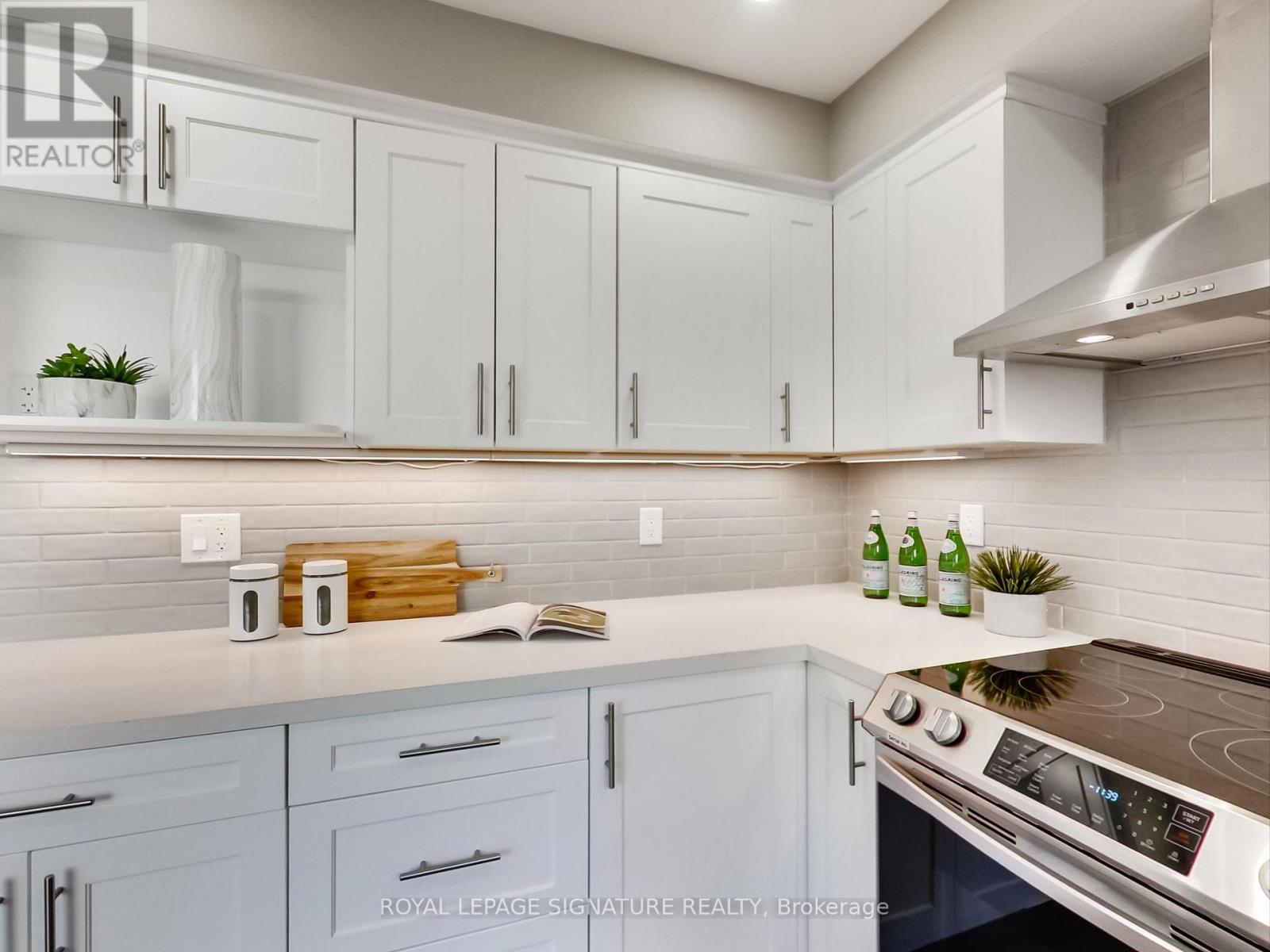 4342 Violet Road, Mississauga (East Credit), Ontario  L5V 1J8 - Photo 15 - W12449536