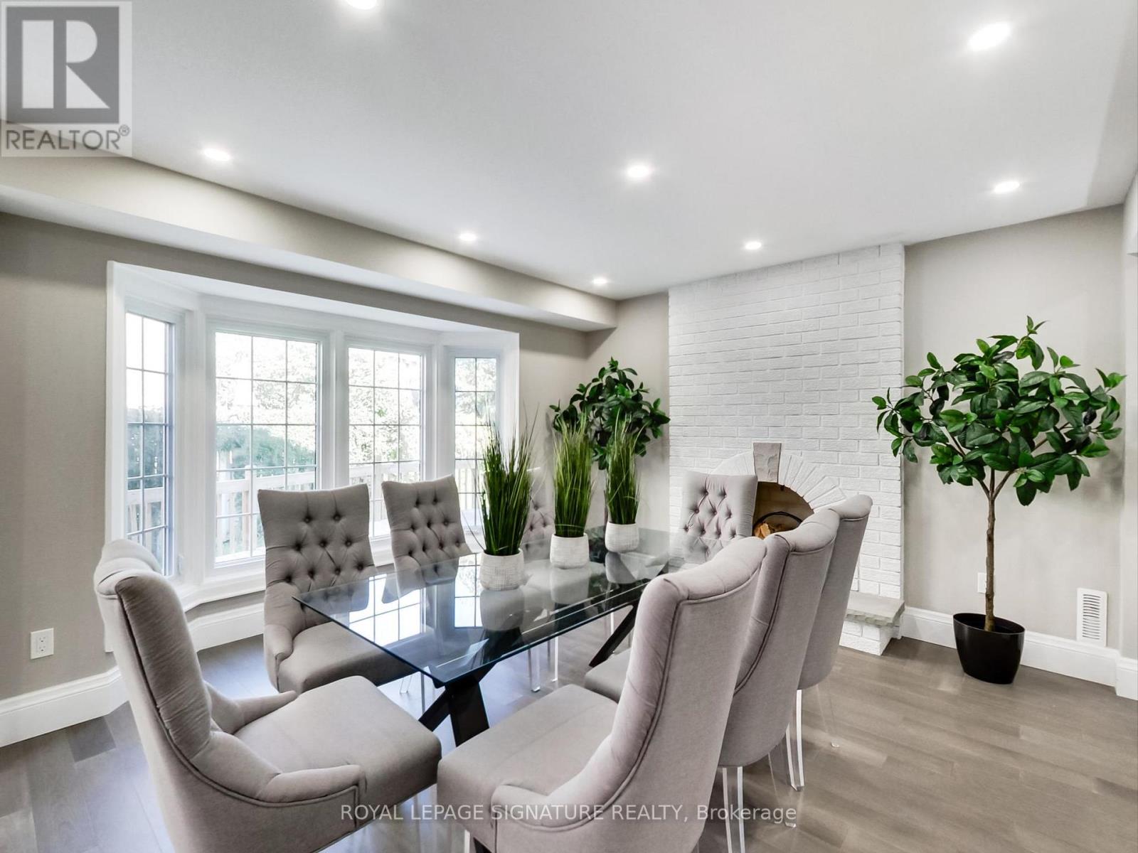 4342 Violet Road, Mississauga (East Credit), Ontario  L5V 1J8 - Photo 9 - W12449536