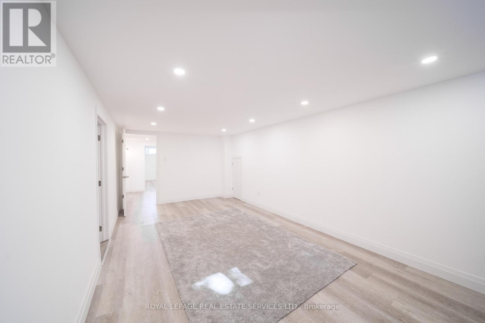 260 Oriole Court, Milton (Om Old Milton), Ontario  L9T 3R4 - Photo 32 - W12449541