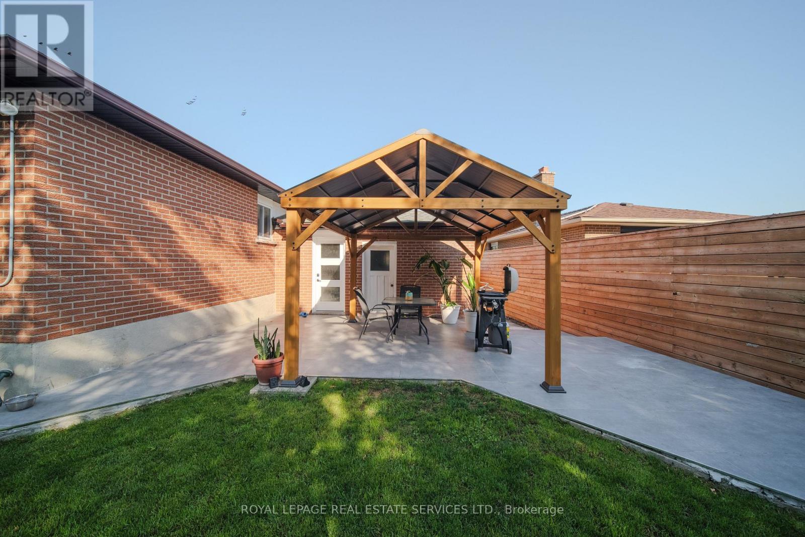 260 Oriole Court, Milton (Om Old Milton), Ontario  L9T 3R4 - Photo 44 - W12449541