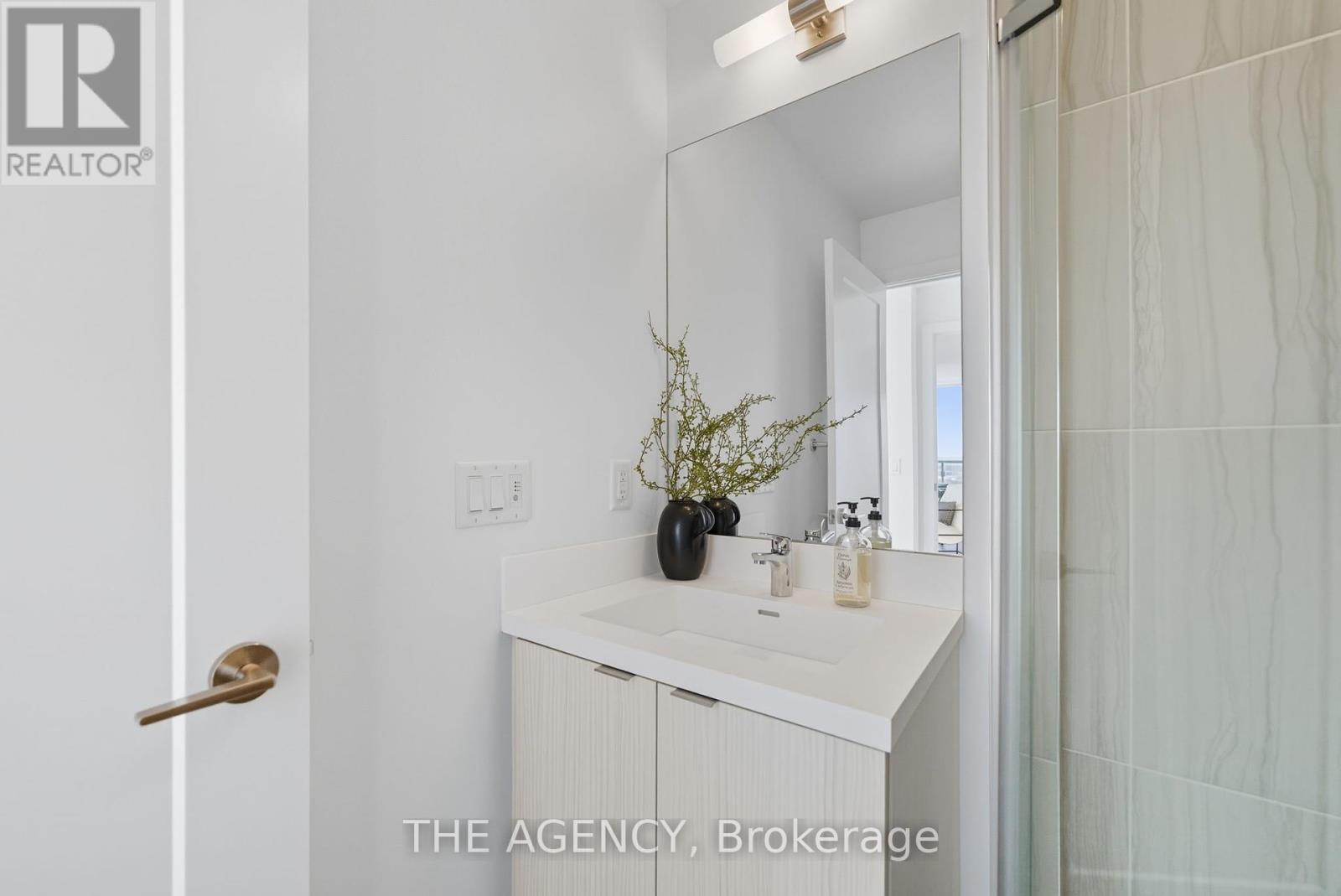 2402 - 10 Eva Road, Toronto (Etobicoke West Mall), Ontario  M9C 0B3 - Photo 23 - W12449550