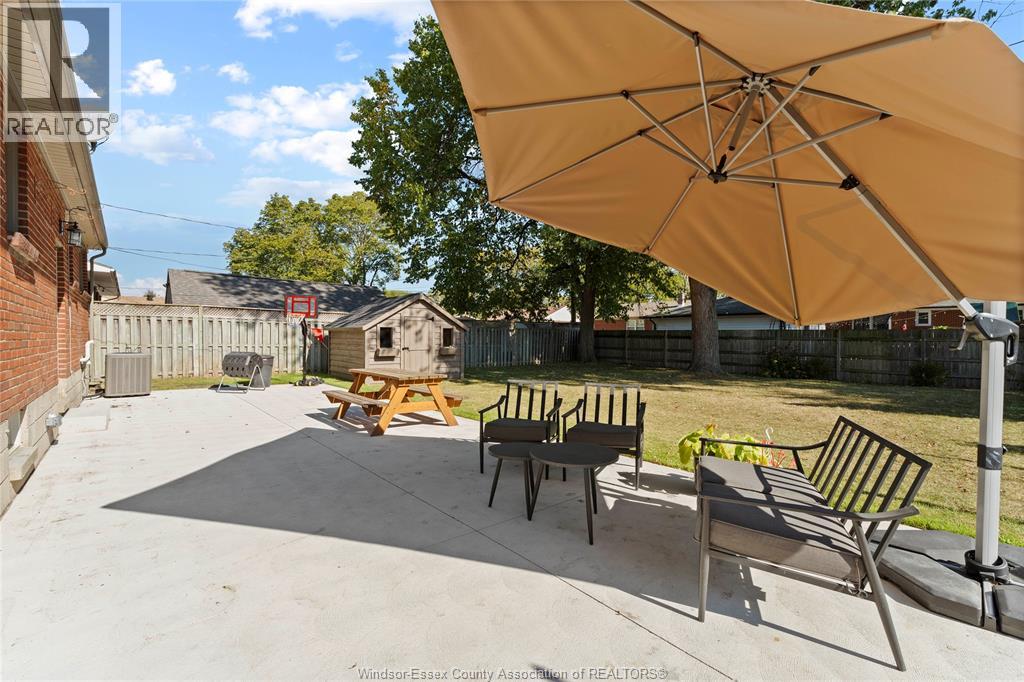 3574 Rockwell Boulevard, Windsor, Ontario  N9E 2A9 - Photo 31 - 25025535
