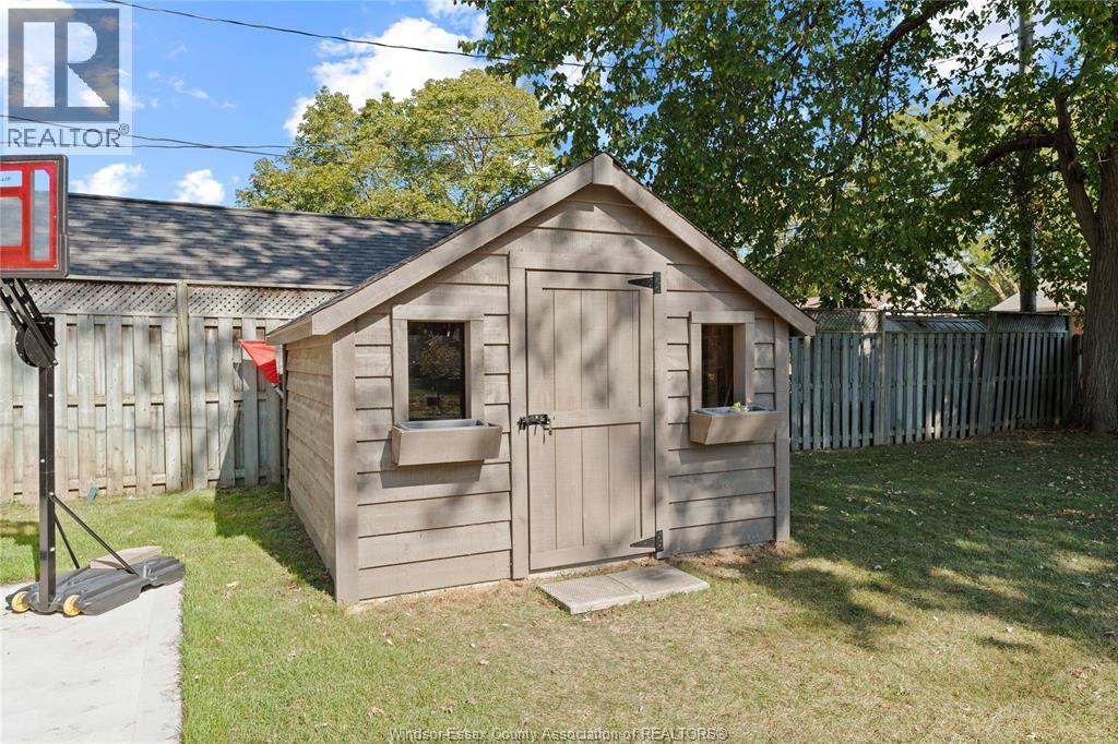 3574 Rockwell Boulevard, Windsor, Ontario  N9E 2A9 - Photo 36 - 25025535
