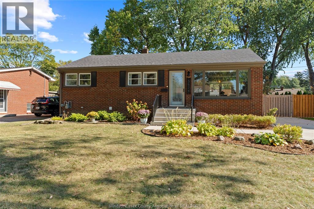 3574 Rockwell Boulevard, Windsor, Ontario  N9E 2A9 - Photo 6 - 25025535
