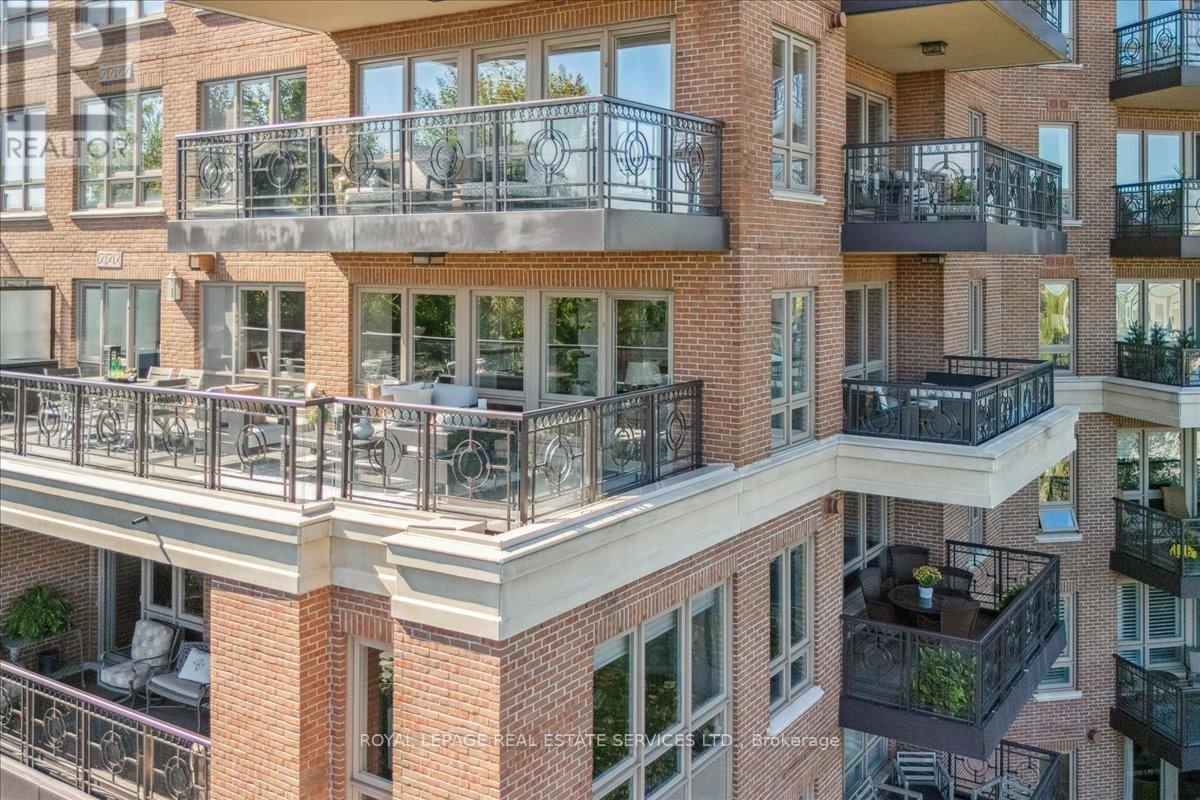 401 - 111 Forsythe Street, Oakville (Oo Old Oakville), Ontario  L6K 3J9 - Photo 24 - W12449559