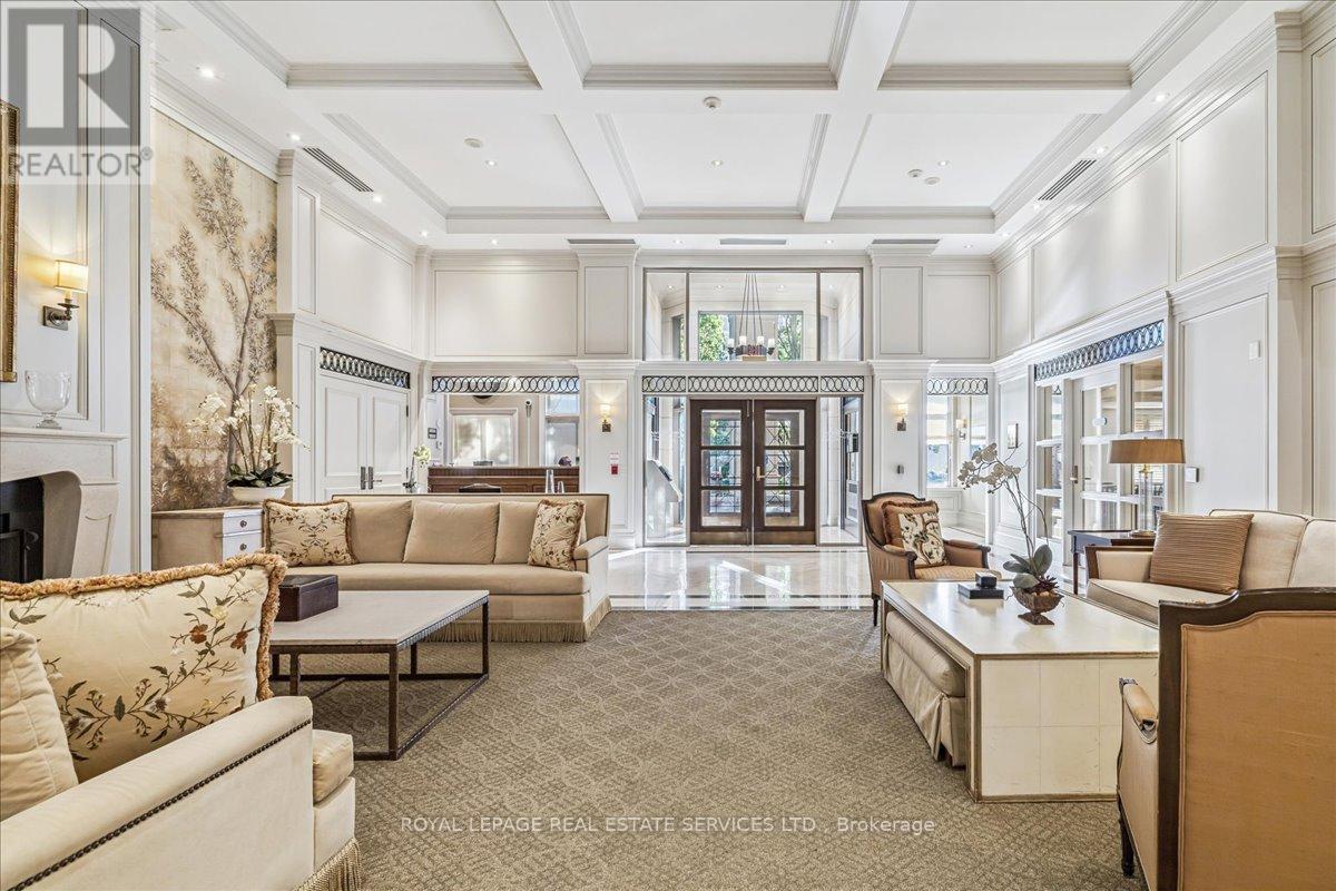 401 - 111 Forsythe Street, Oakville (Oo Old Oakville), Ontario  L6K 3J9 - Photo 7 - W12449559