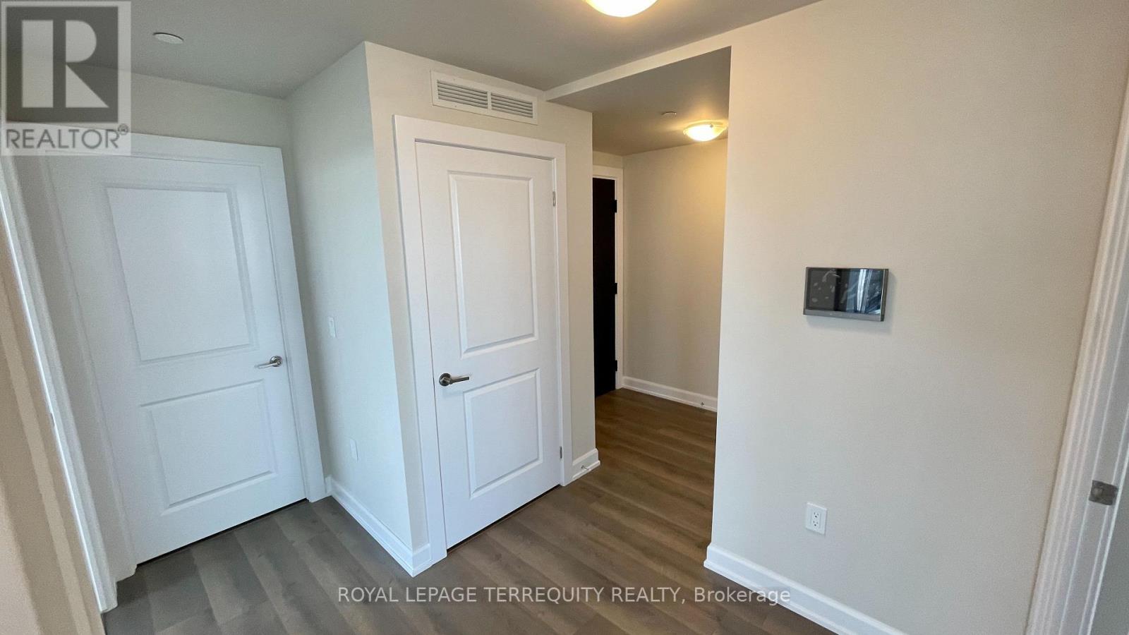 1202 - 3200 William Coltson Avenue, Oakville (Jm Joshua Meadows), Ontario  L6H 7W6 - Photo 4 - W12449562
