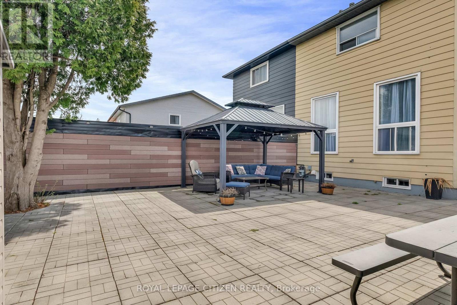 7567 Wildfern Drive, Mississauga (Malton), Ontario  L4T 3P7 - Photo 34 - W12449566