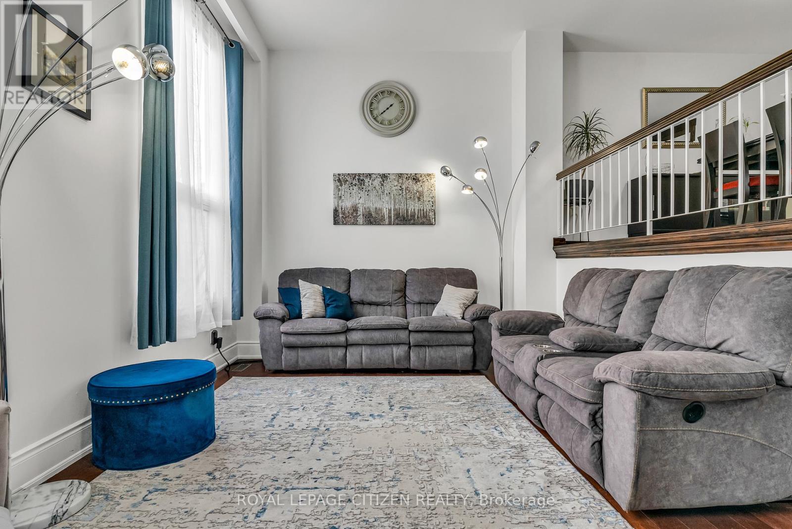 7567 Wildfern Drive, Mississauga (Malton), Ontario  L4T 3P7 - Photo 6 - W12449566
