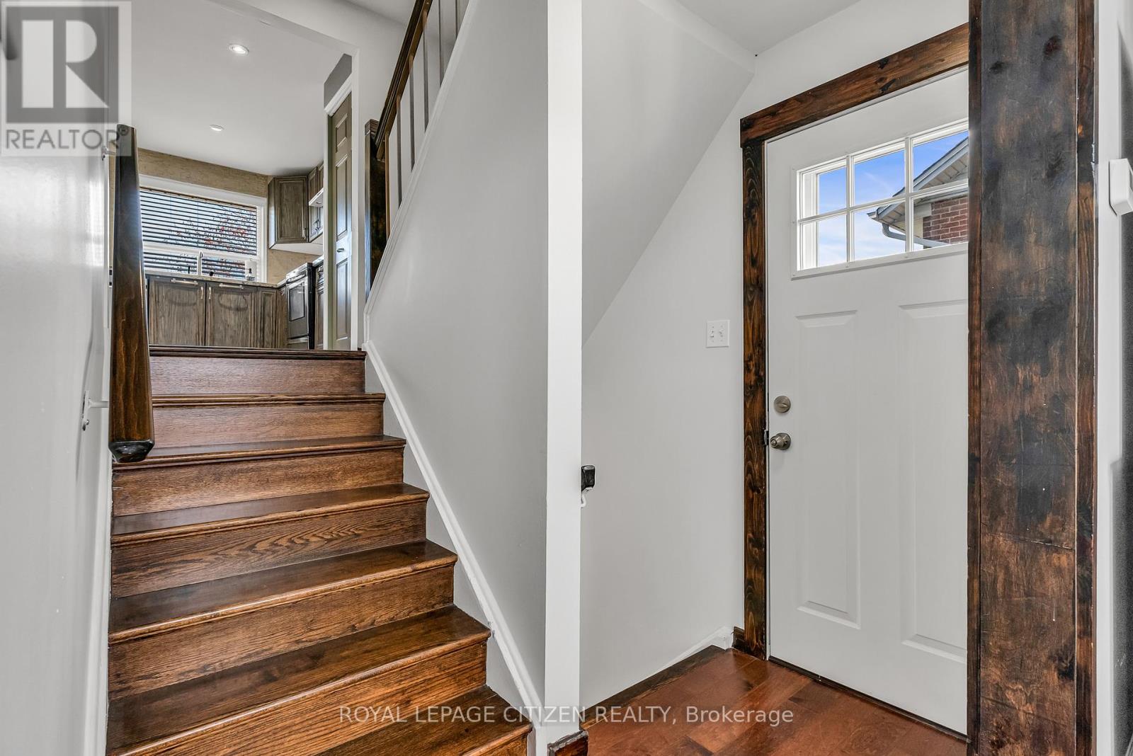 7567 Wildfern Drive, Mississauga (Malton), Ontario  L4T 3P7 - Photo 9 - W12449566