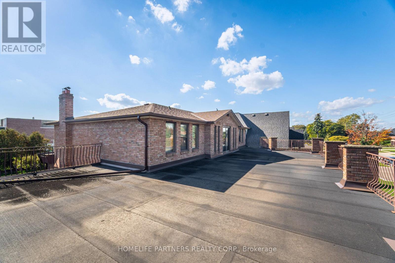 55 Wallasey Avenue, Toronto (Humberlea-Pelmo Park), Ontario  M9M 1E1 - Photo 22 - W12449591