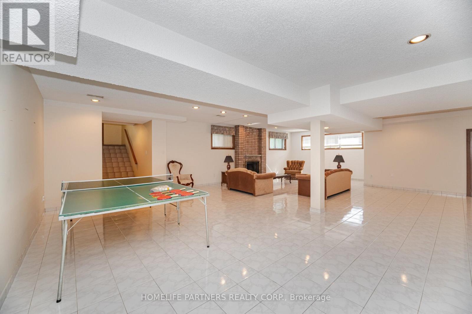 55 Wallasey Avenue, Toronto (Humberlea-Pelmo Park), Ontario  M9M 1E1 - Photo 36 - W12449591