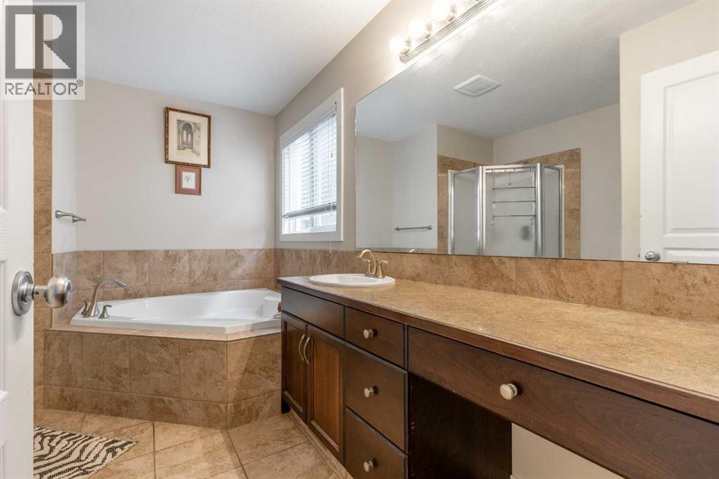 222 Firelight Crescent W, Lethbridge, Alberta  T1J 4W1 - Photo 13 - A2260884