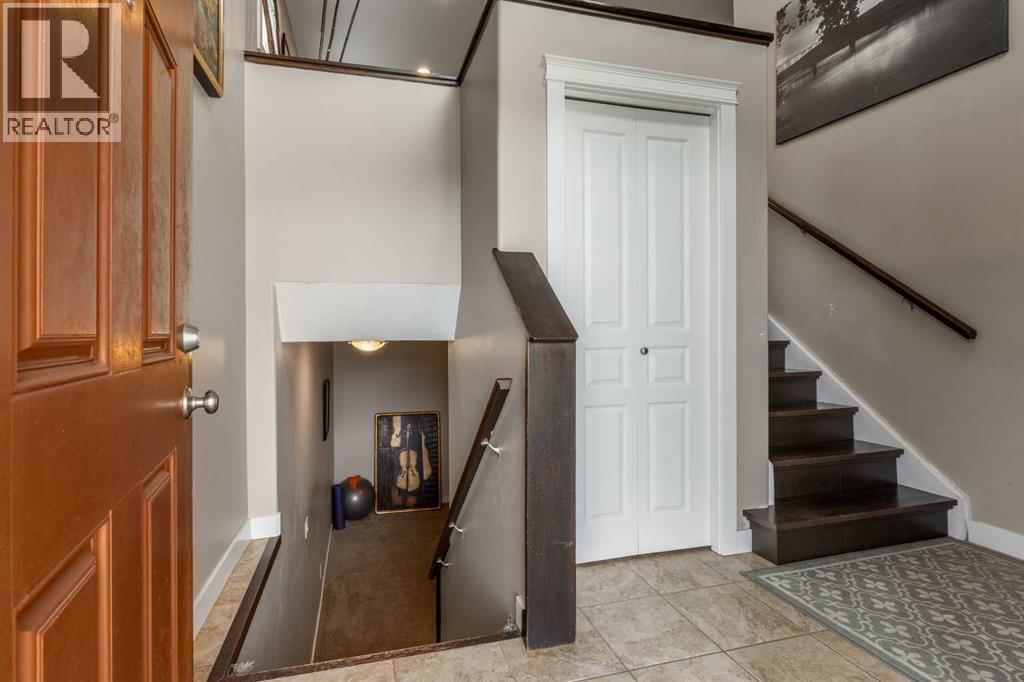 222 Firelight Crescent W, Lethbridge, Alberta  T1J 4W1 - Photo 3 - A2260884