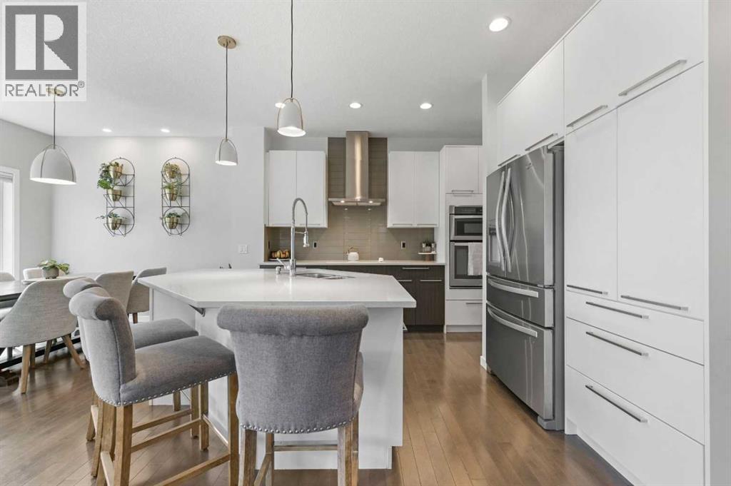 21 Cougar Ridge Close Sw, Calgary, Alberta  T3H 0V4 - Photo 7 - A2261331