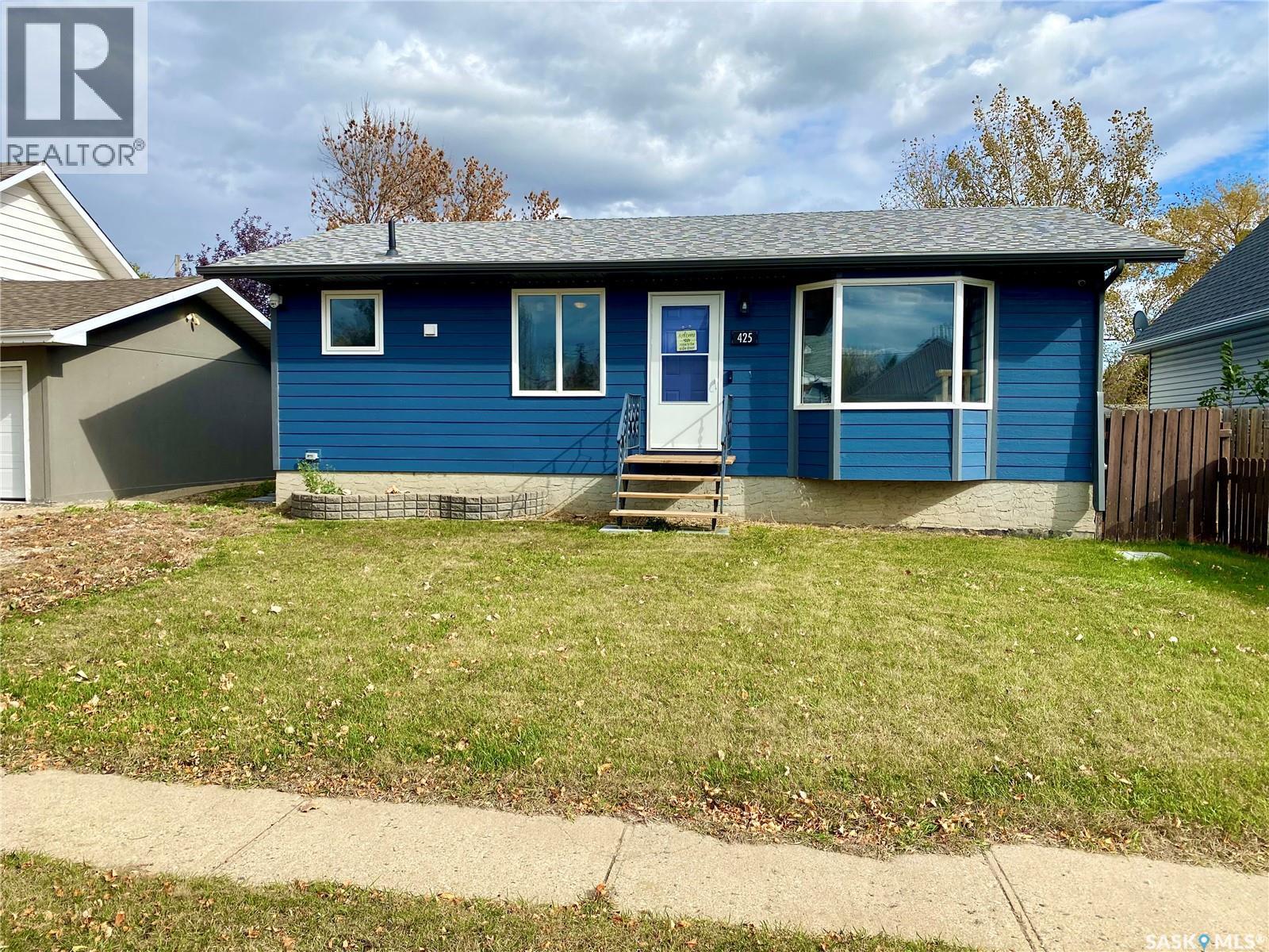 425 Young STREET, Bienfait, Saskatchewan
