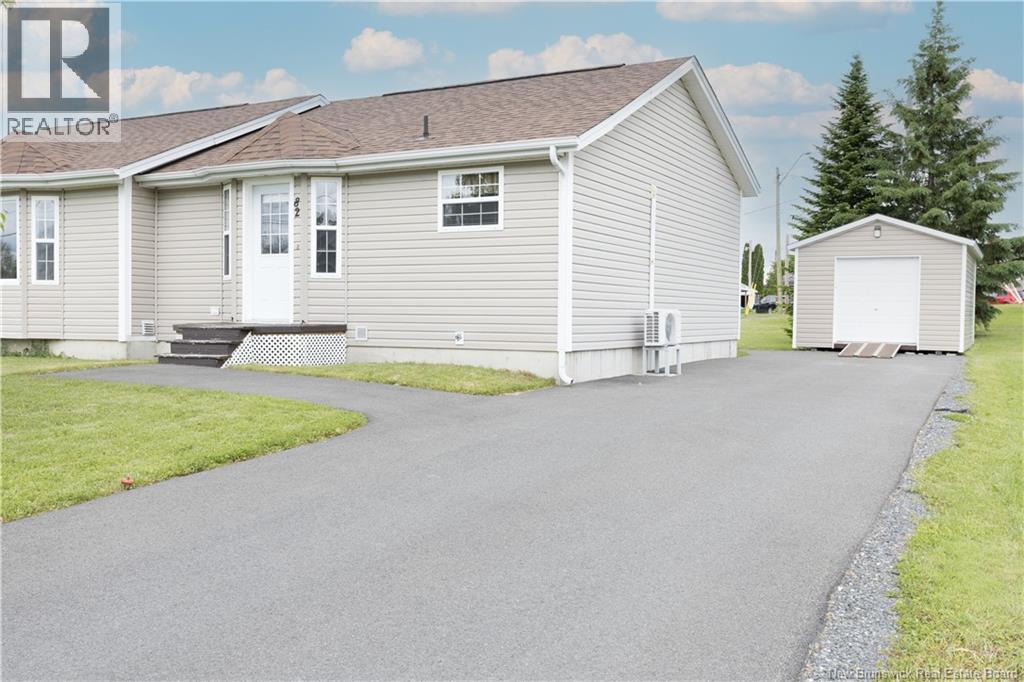 82 Taylor Street, Grand-Sault/grand Falls, New Brunswick  E3Y 1A6 - Photo 1 - NB127813
