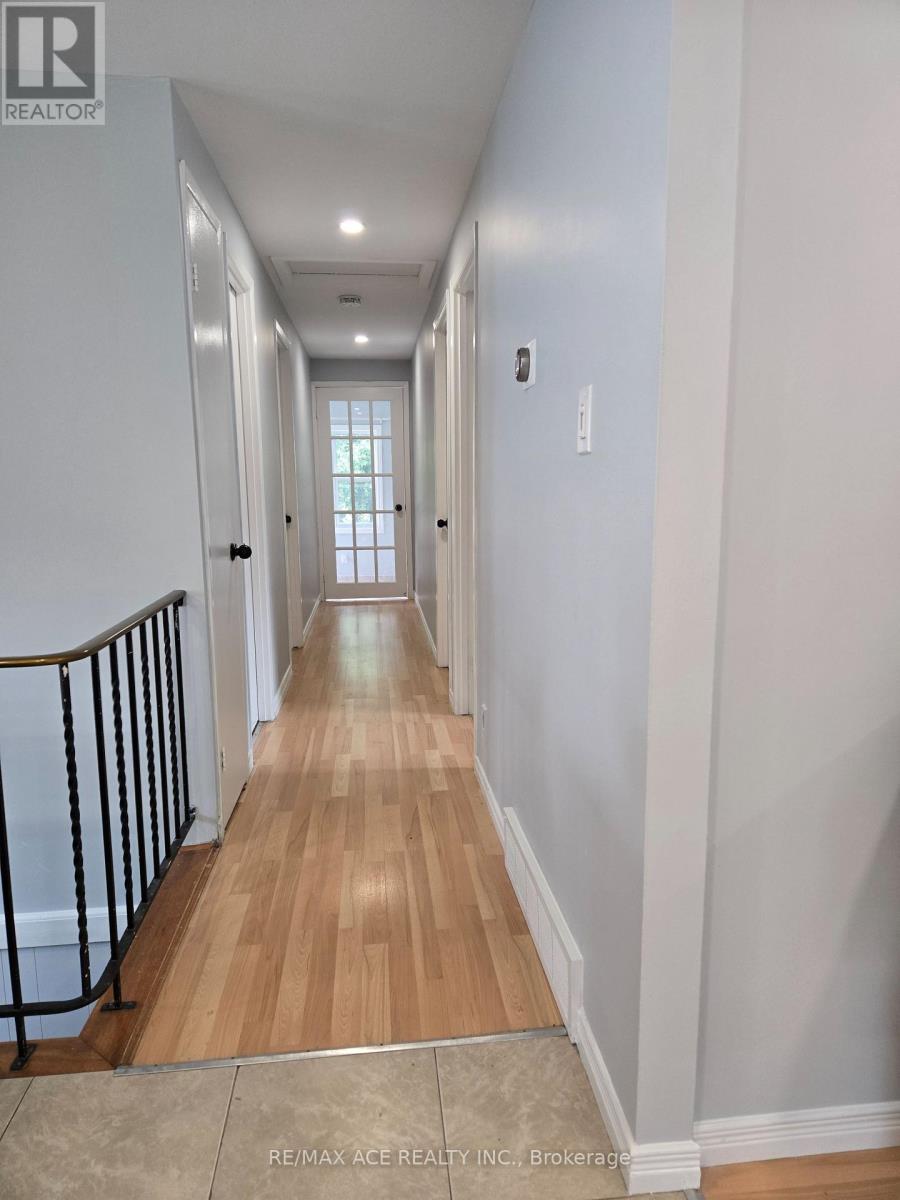 28 Bridlington Road, London South (South Y), Ontario  N6E 1X4 - Photo 15 - X12449543