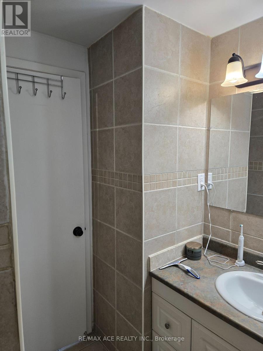 28 Bridlington Road, London South (South Y), Ontario  N6E 1X4 - Photo 20 - X12449543