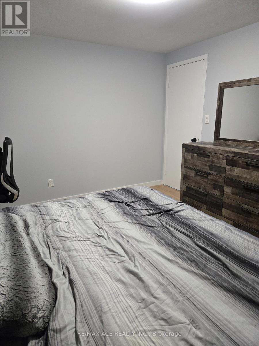 28 Bridlington Road, London South (South Y), Ontario  N6E 1X4 - Photo 22 - X12449543