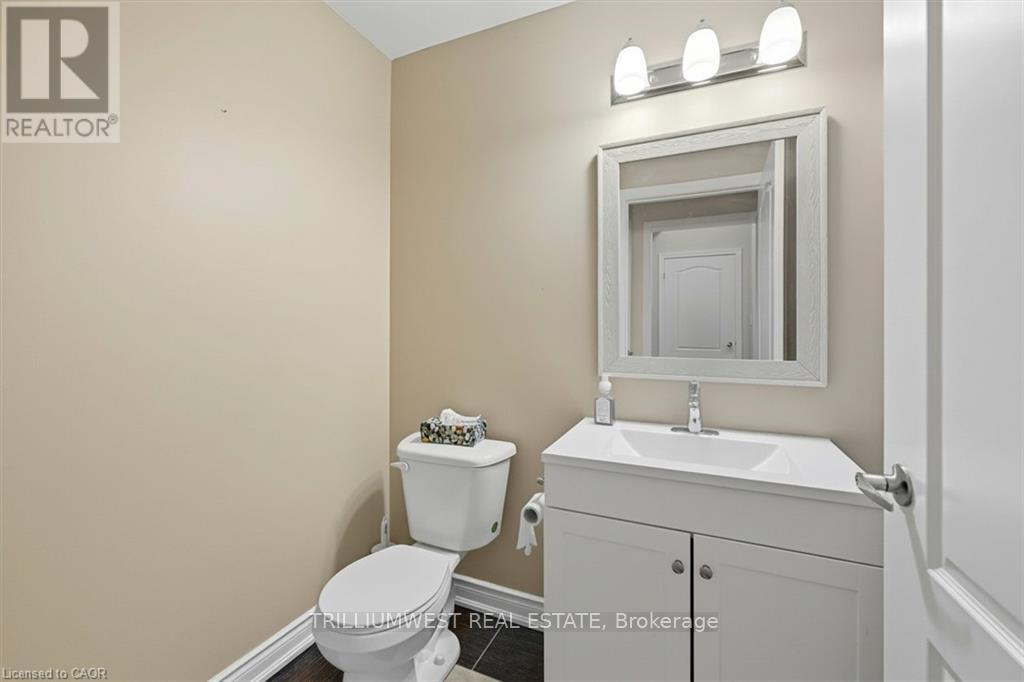 524 - 8111 Forest Glen Drive, Niagara Falls (Mt. Carmel), Ontario  L2H 2Y7 - Photo 23 - X12449545