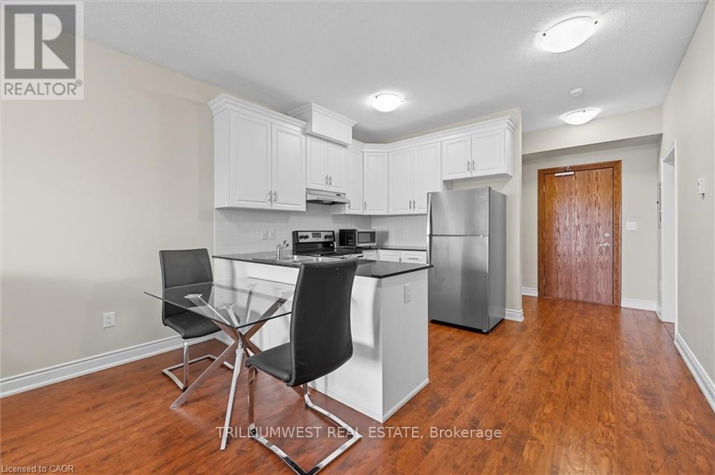 524 - 8111 Forest Glen Drive, Niagara Falls (Mt. Carmel), Ontario  L2H 2Y7 - Photo 5 - X12449545