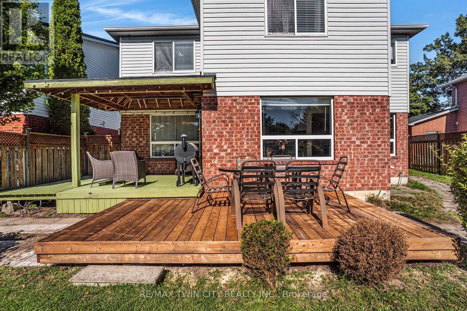 795 Saginaw Parkway, Cambridge, Ontario  N1T 1R3 - Photo 38 - X12449556