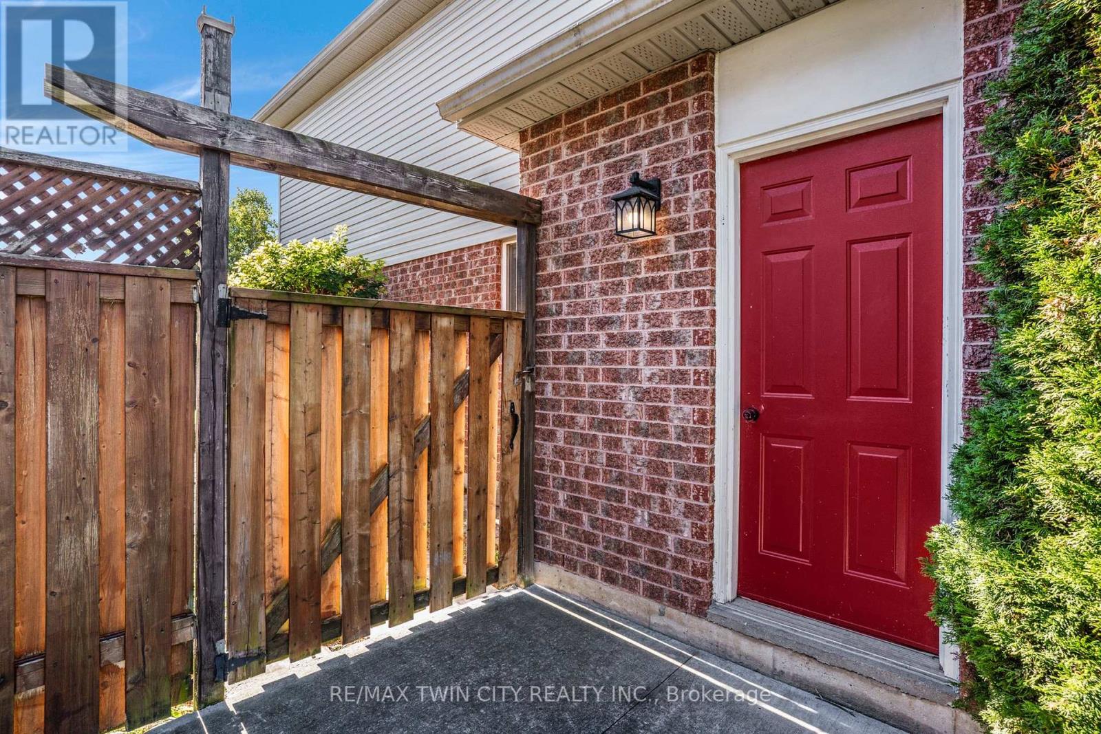 795 Saginaw Parkway, Cambridge, Ontario  N1T 1R3 - Photo 45 - X12449556