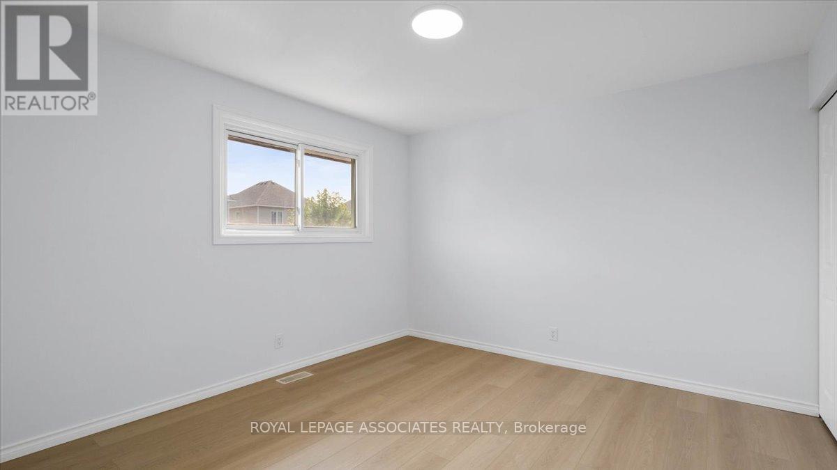 27 Janlyn Crescent, Belleville (Belleville Ward), Ontario  K8N 1L1 - Photo 14 - X12449565