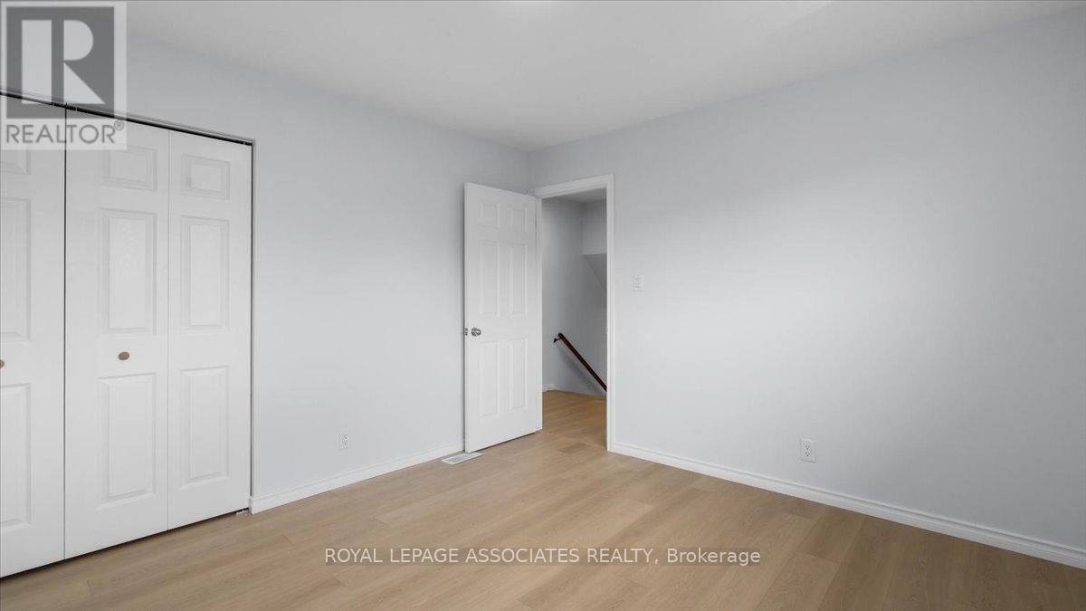 27 Janlyn Crescent, Belleville (Belleville Ward), Ontario  K8N 1L1 - Photo 15 - X12449565