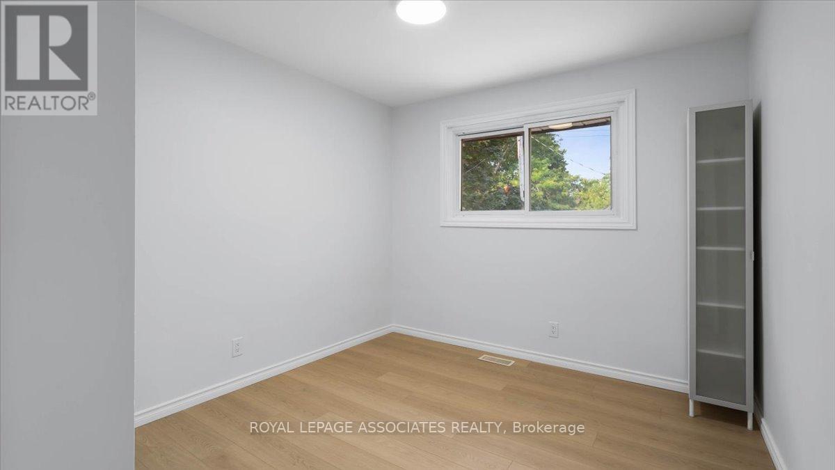27 Janlyn Crescent, Belleville (Belleville Ward), Ontario  K8N 1L1 - Photo 16 - X12449565