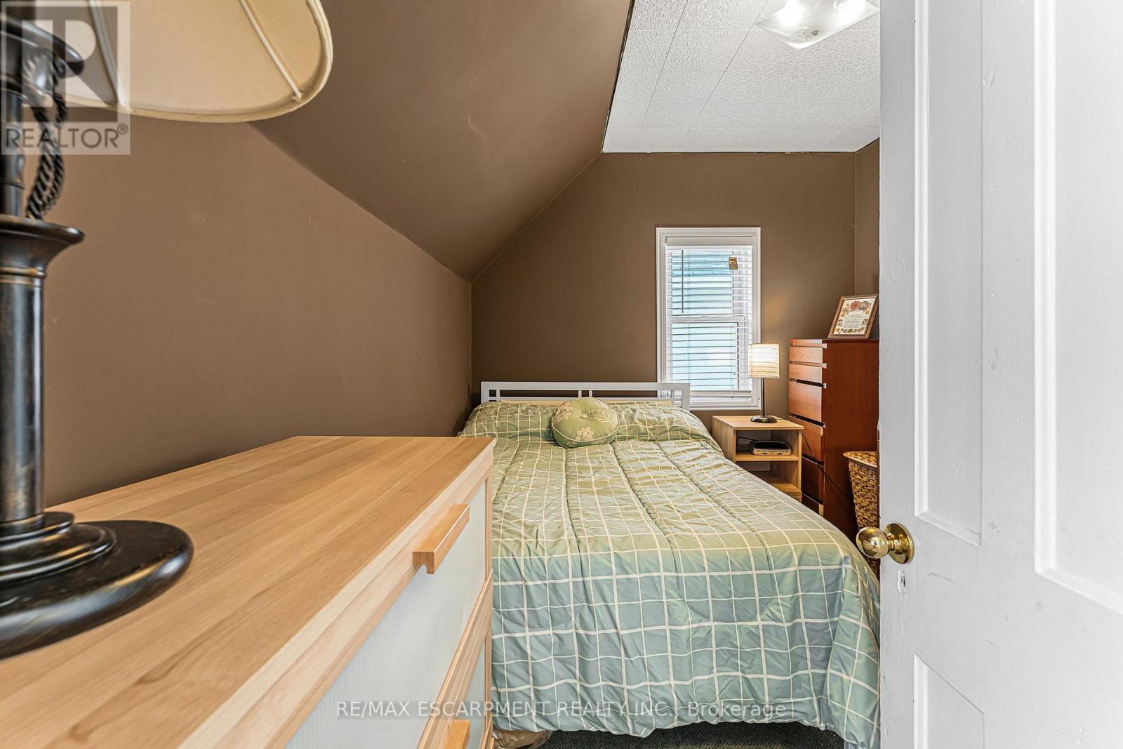 620 Cedar Street, Haldimand (Dunnville), Ontario  N1A 2J6 - Photo 33 - X12449582