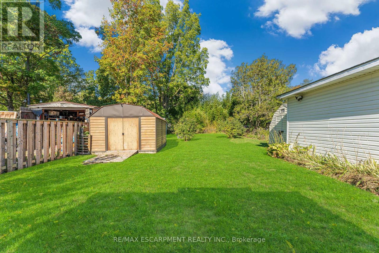 620 Cedar Street, Haldimand (Dunnville), Ontario  N1A 2J6 - Photo 39 - X12449582