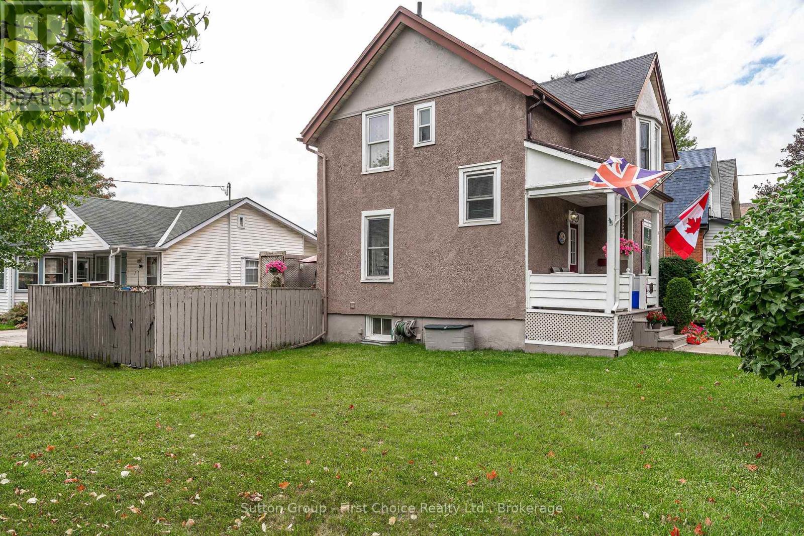 141 Perth Street, Stratford, Ontario  N5A 3Y1 - Photo 40 - X12449719