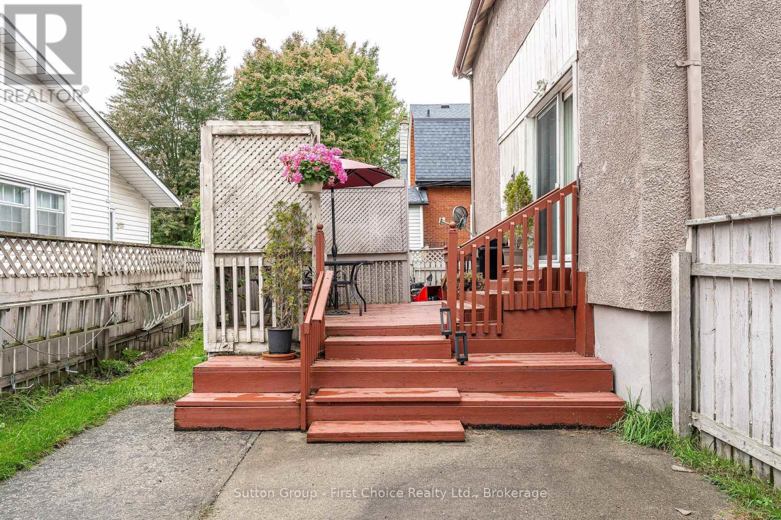 141 Perth Street, Stratford, Ontario  N5A 3Y1 - Photo 41 - X12449719