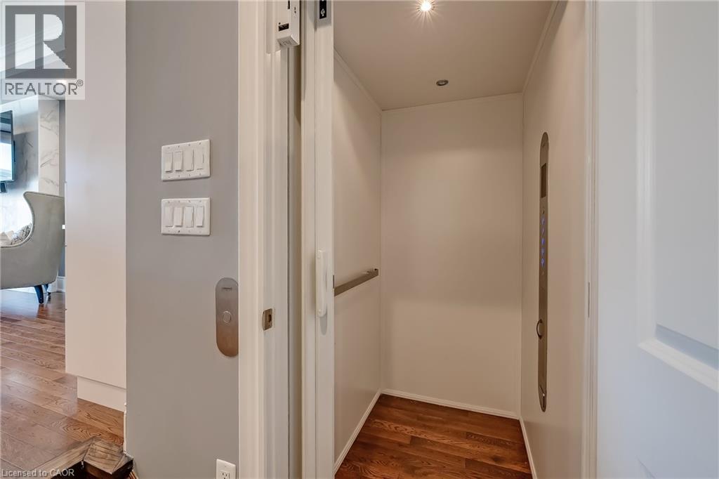 216 Rebecca Street, Oakville, Ontario  L6K 1J9 - Photo 16 - 40775806