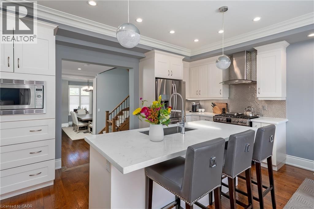 216 Rebecca Street, Oakville, Ontario  L6K 1J9 - Photo 6 - 40775806