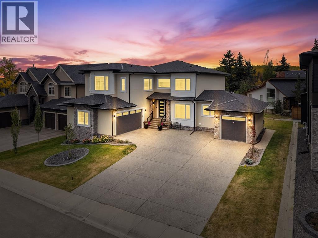 7 Mystic Ridge Way Sw, Calgary, Alberta  T3H 1S7 - Photo 2 - A2250424