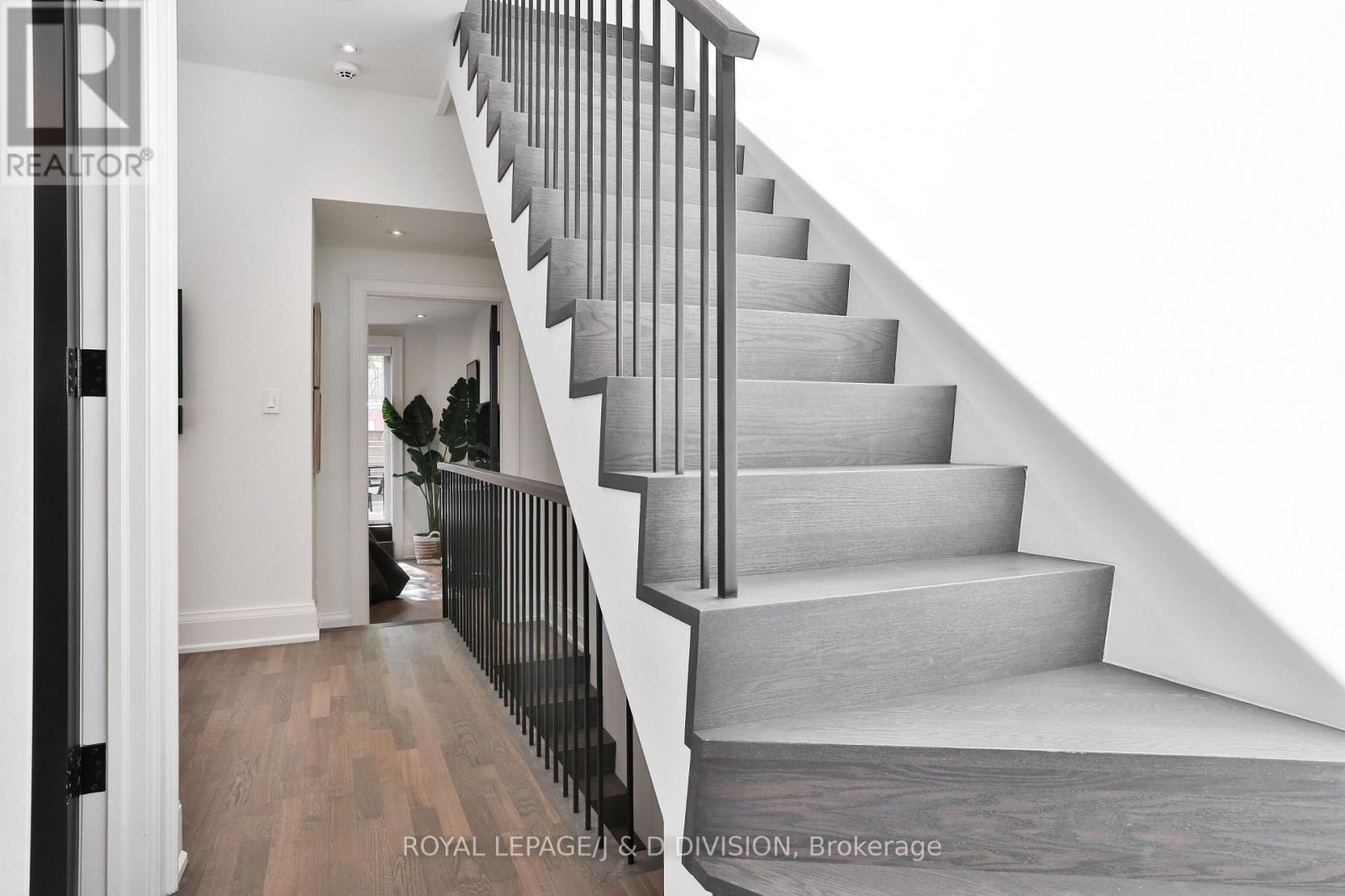 69 Sullivan Street, Toronto, Ontario  M5T 1C2 - Photo 23 - C12449603