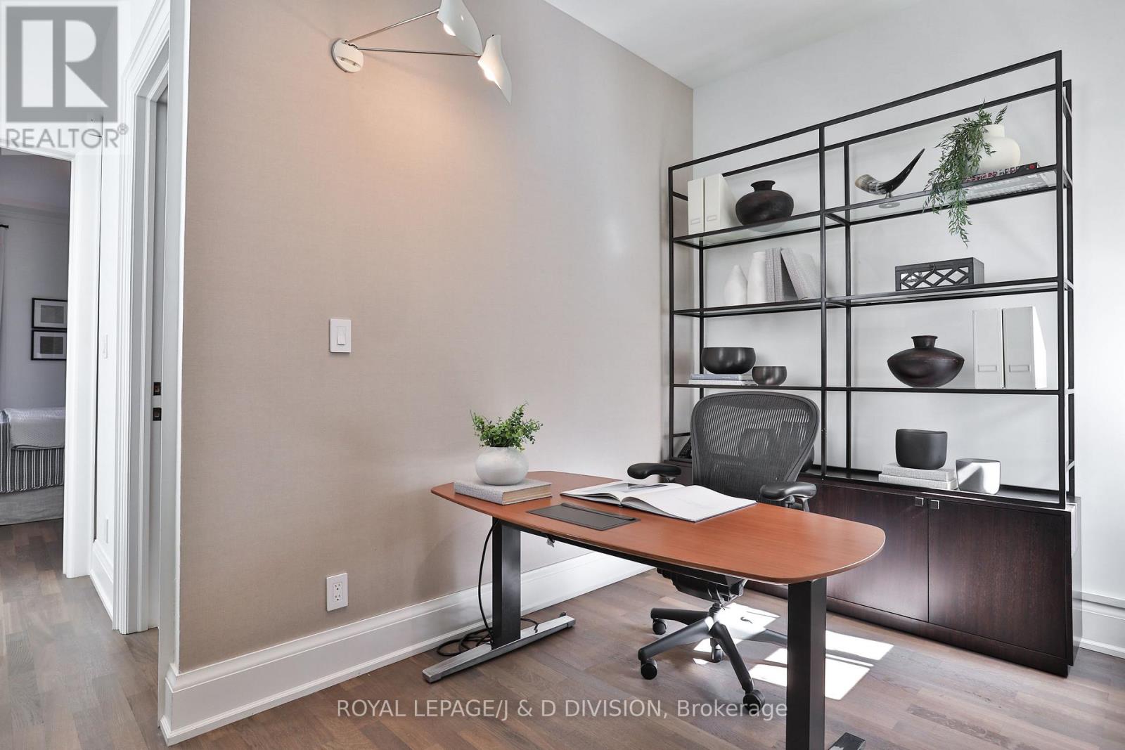 69 Sullivan Street, Toronto, Ontario  M5T 1C2 - Photo 24 - C12449603