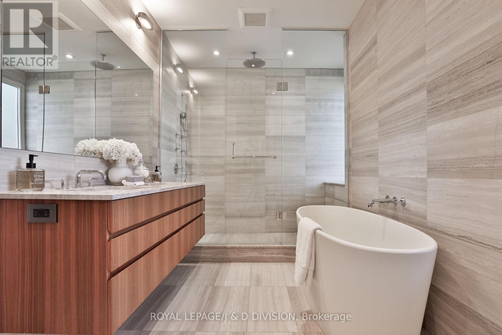 69 Sullivan Street, Toronto, Ontario  M5T 1C2 - Photo 34 - C12449603