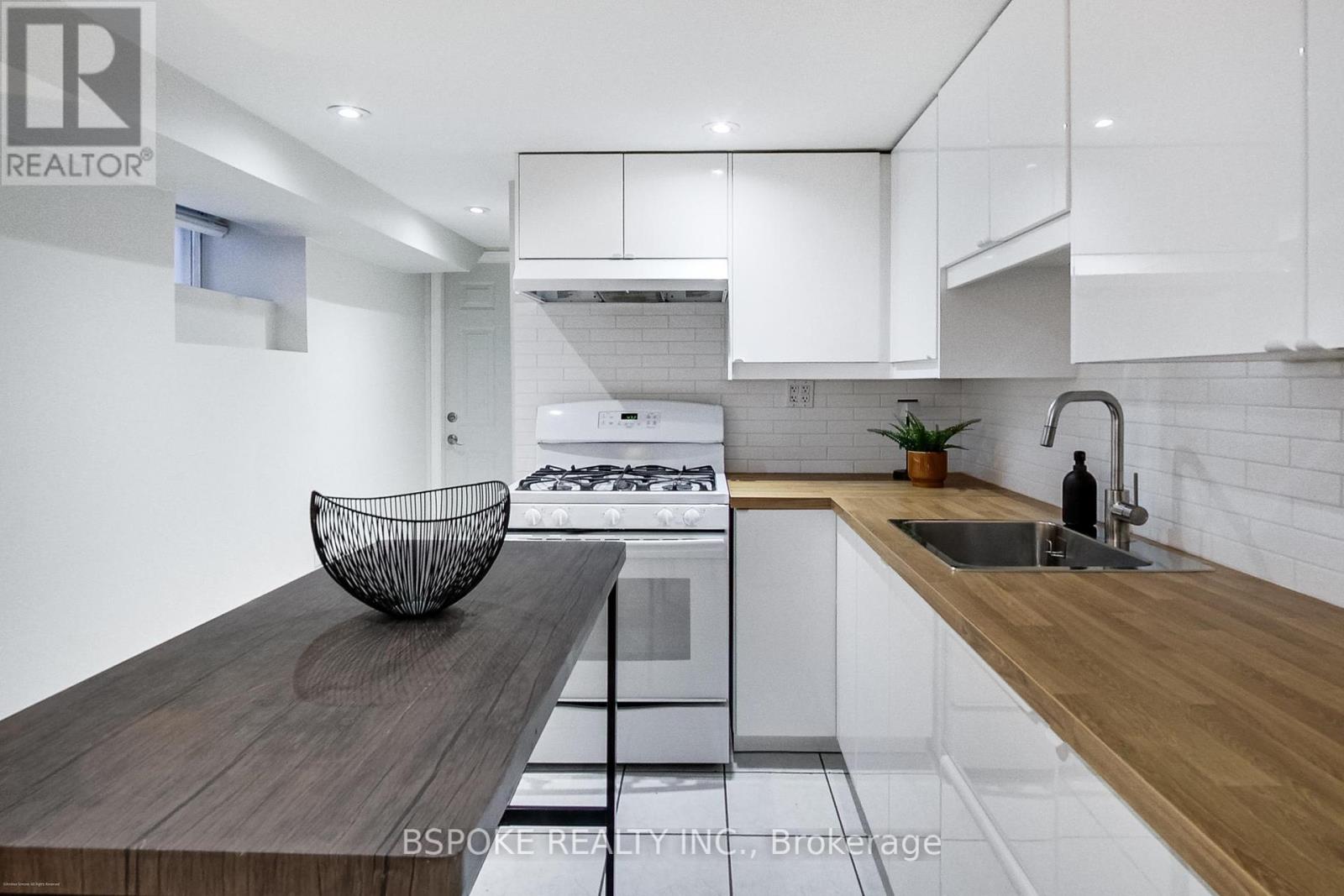 641 Ossington Avenue, Toronto, Ontario  M6G 3T6 - Photo 35 - C12449762
