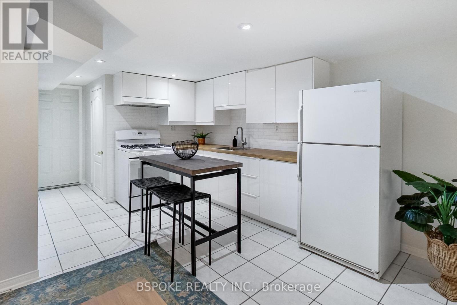 641 Ossington Avenue, Toronto, Ontario  M6G 3T6 - Photo 36 - C12449762
